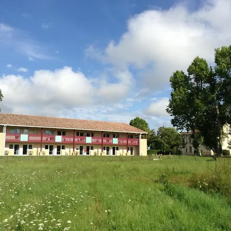 Village Vacances Chateau Moulerens *